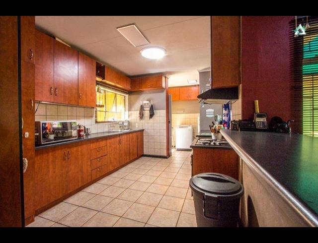 4 BEDROOM PROPERTY TO RENT IN SUNNYRIDGE
